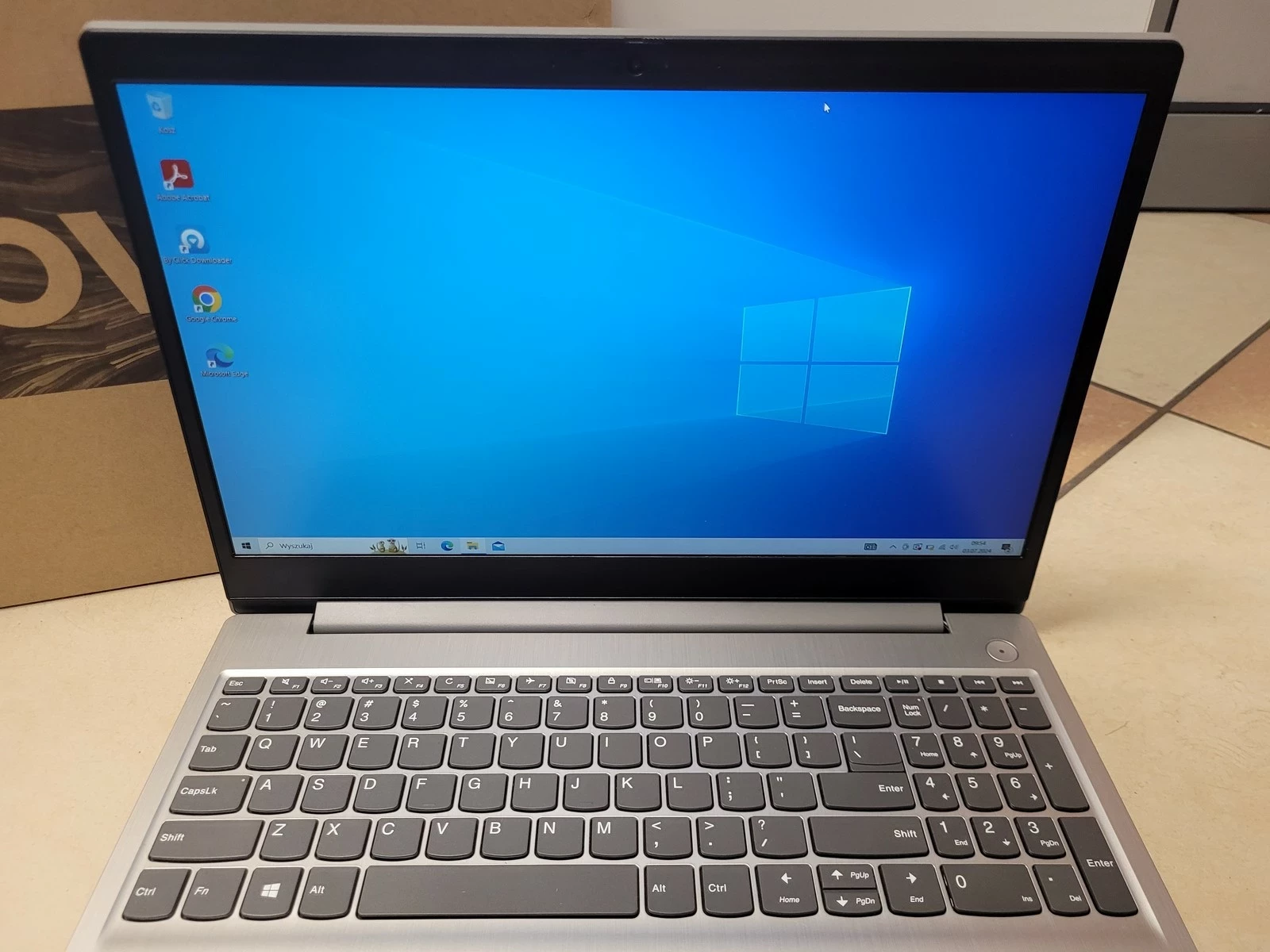 laptop-lenovo-ideapad-3-15iilk4dx-256gb-ssd-8gb-ram-i3-1005g1-komplet-przekatna-ekranu-156