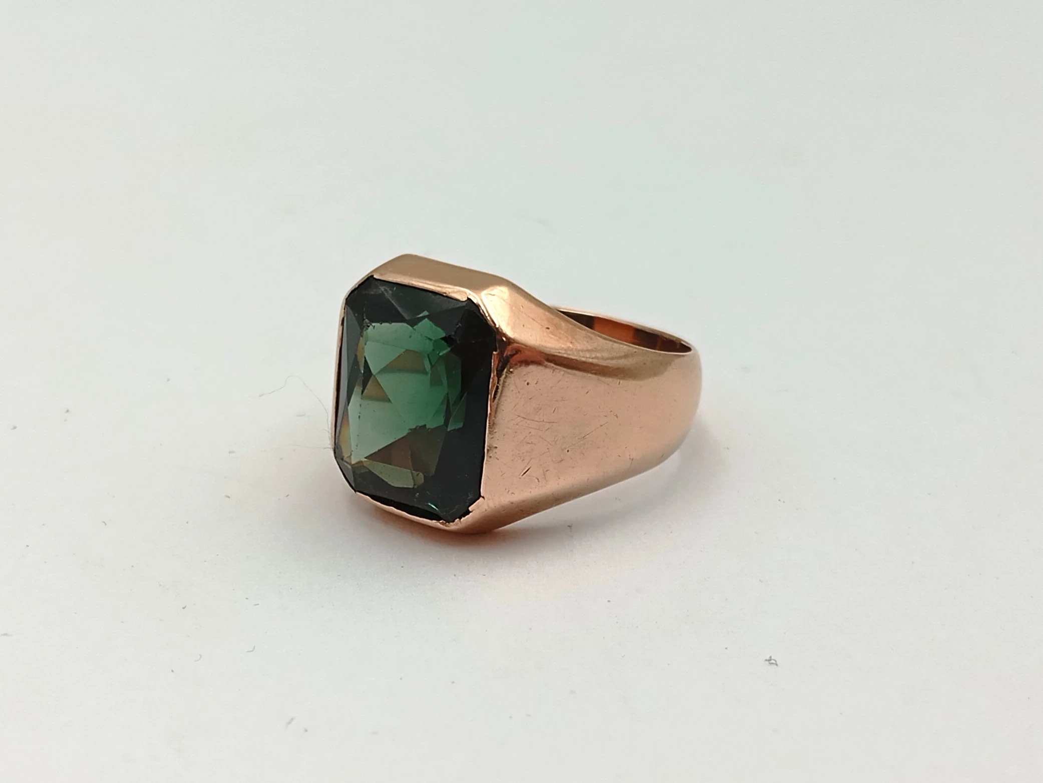 wyjatkowy-sygnet-z-zielonym-kamieniem-p585-1628g-kolor-dominujacy-205826-225106