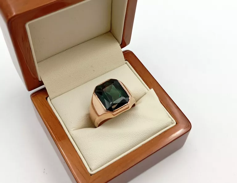 wyjatkowy-sygnet-z-zielonym-kamieniem-p585-1628g-wladyslawa-iv-40-koszalin