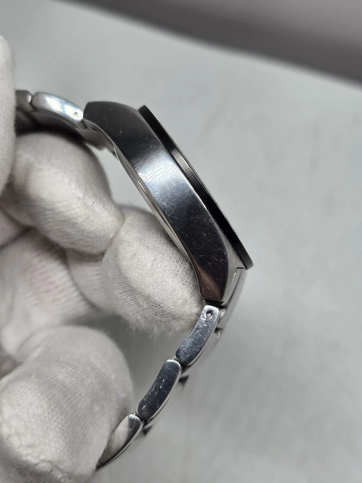 zegarek-meski-tissot-prs-516-t0444172103100-ksztalt-koperty-okragla