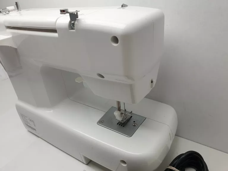 maszyna-do-szycia-redstar-r07-kolor-dominujacy-bialy