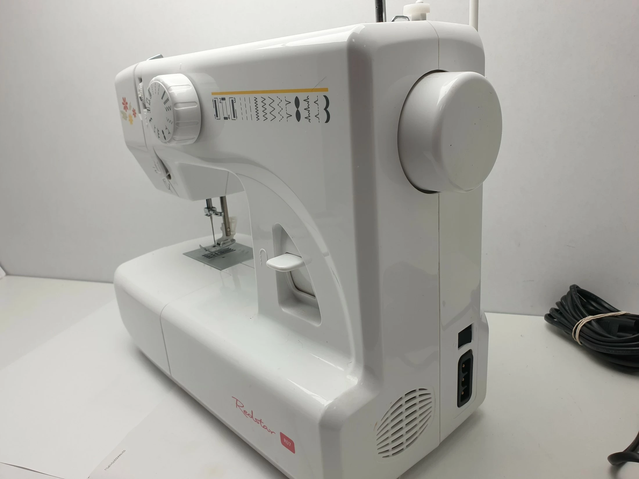 maszyna-do-szycia-redstar-r07-stan-uzywany