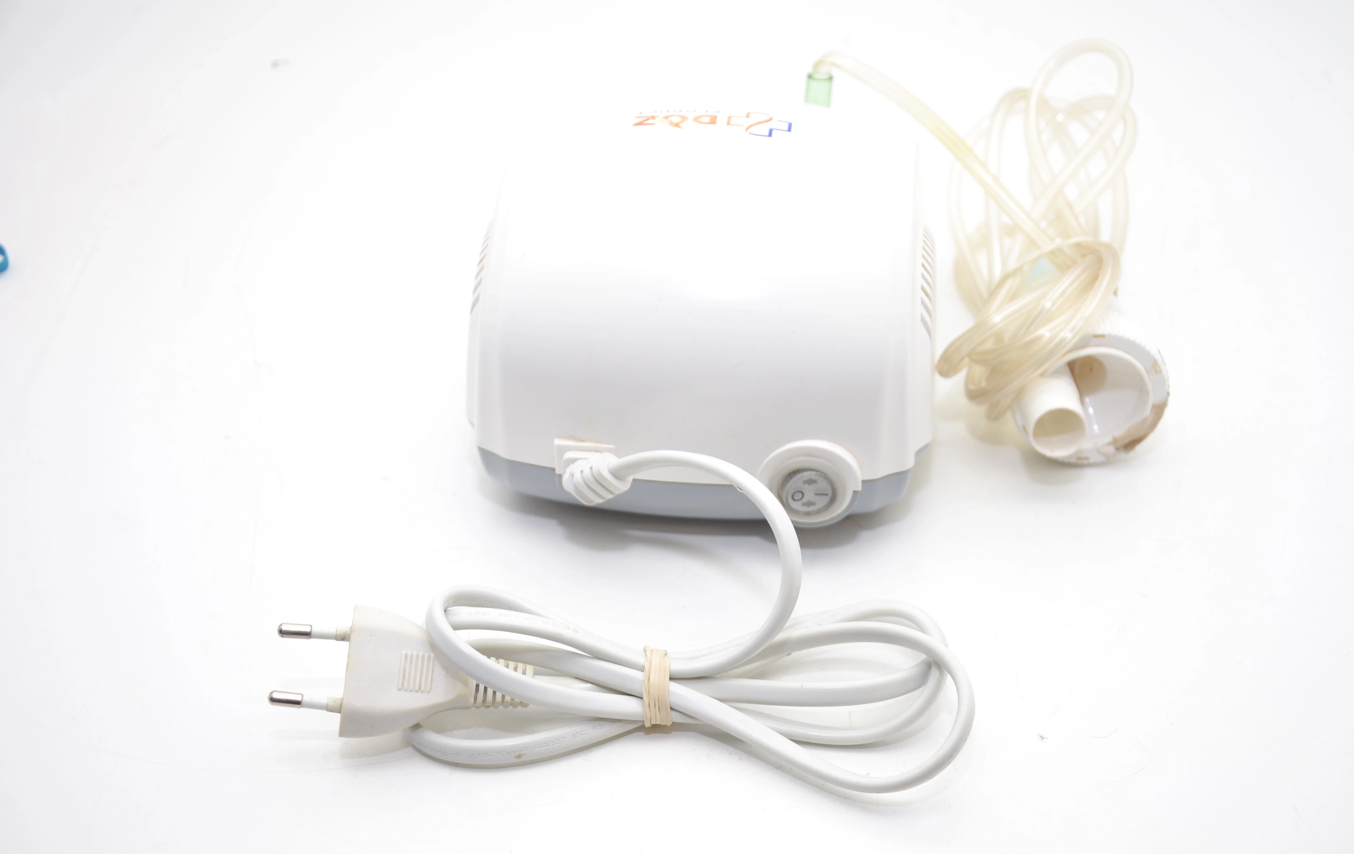 inhalator-tlokowy-doz-product-compact-pud-kolor-dominujacy-205826-225038