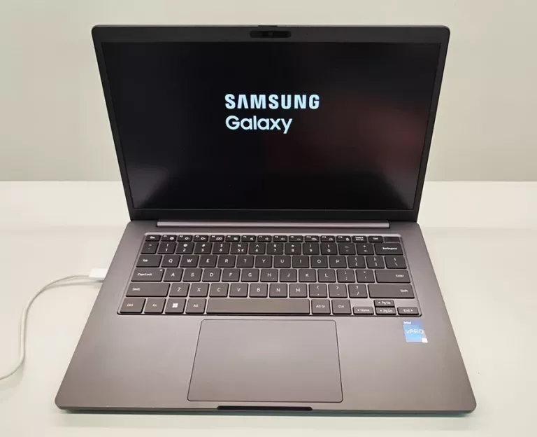 LAPTOP SAMSUNG GALAXY BOOK 2 32GB/512GB | CORE I7 | WIN 11 PRO