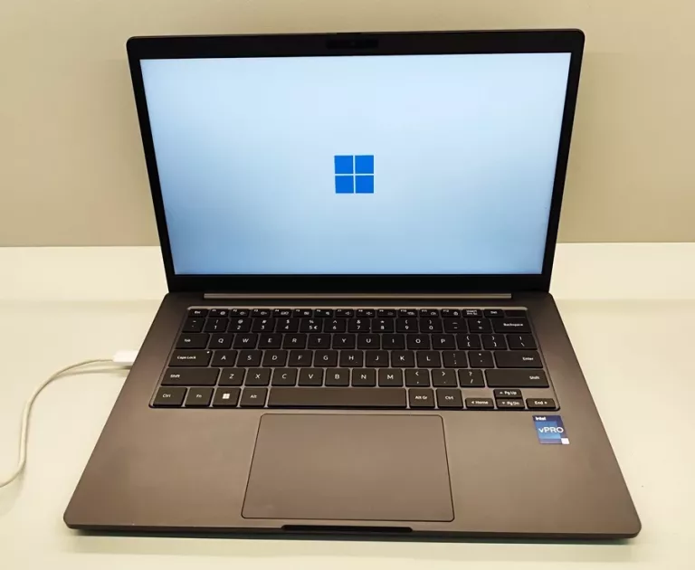 LAPTOP SAMSUNG GALAXY BOOK 2 32GB/512GB | CORE I7 | WIN 11 PRO