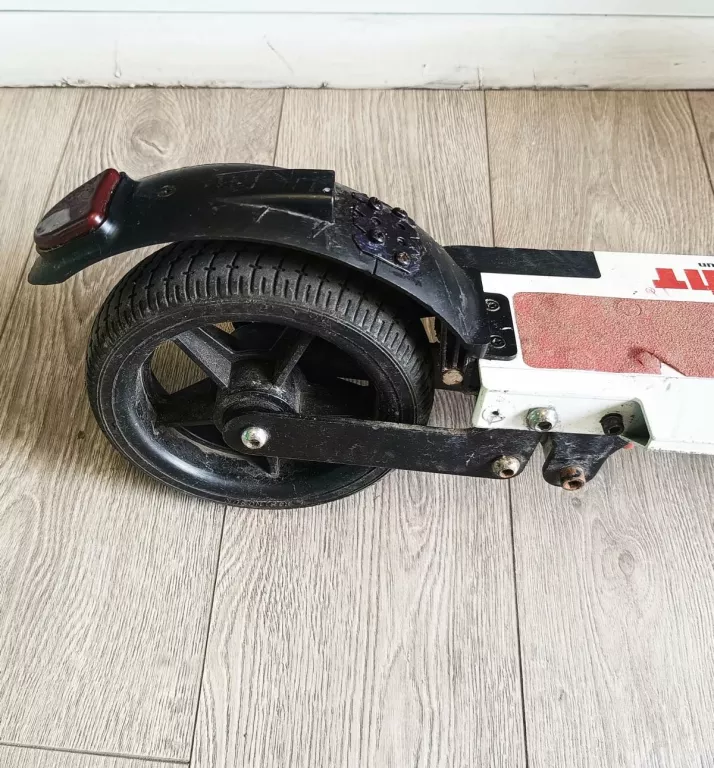 HULAJNOGA ELEKTRYCZNA HECHT 5125
