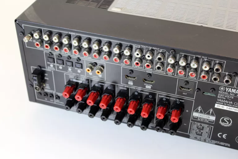 AMPLITUNER YAMAHA RX-V663 IDEALNY STAN + PILOT + PUDEŁKO