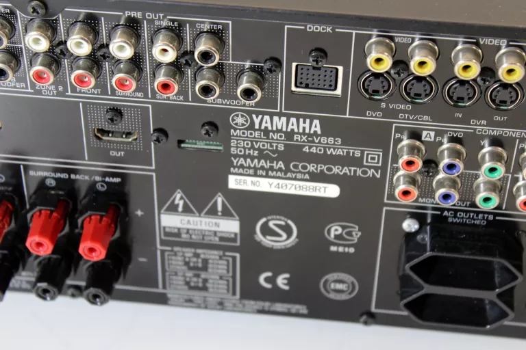 AMPLITUNER YAMAHA RX-V663 IDEALNY STAN + PILOT + PUDEŁKO