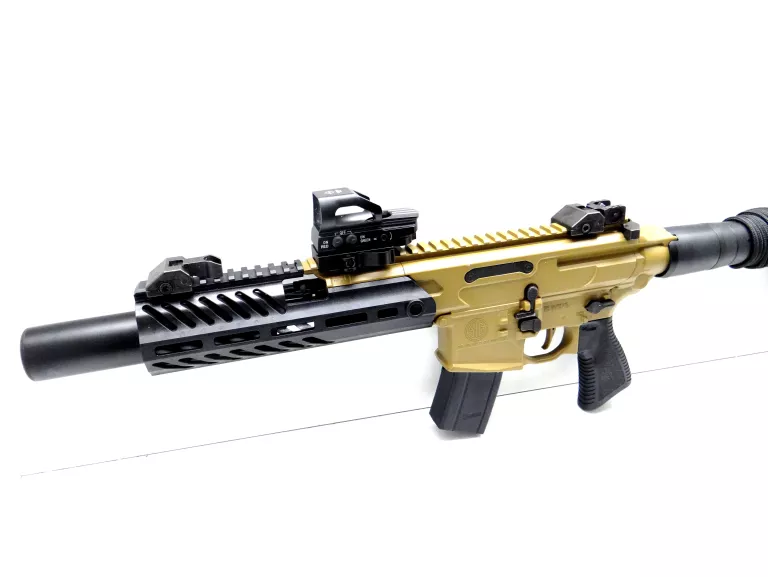 WIATRÓWKA NA CO2 SIG SAUER MCX RATTLER CANEBRAKE KALIBER 4,5 MM LUFA GŁADK