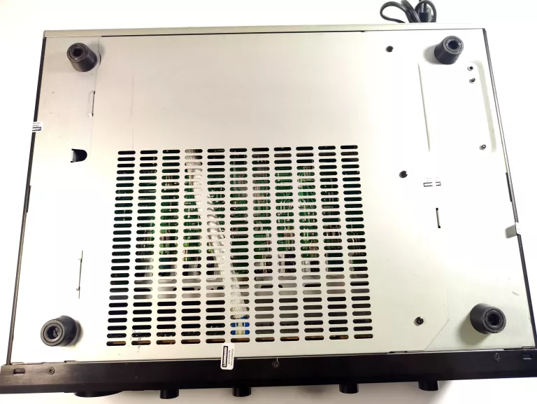 AMPLITUNER LUXMAN LV-101