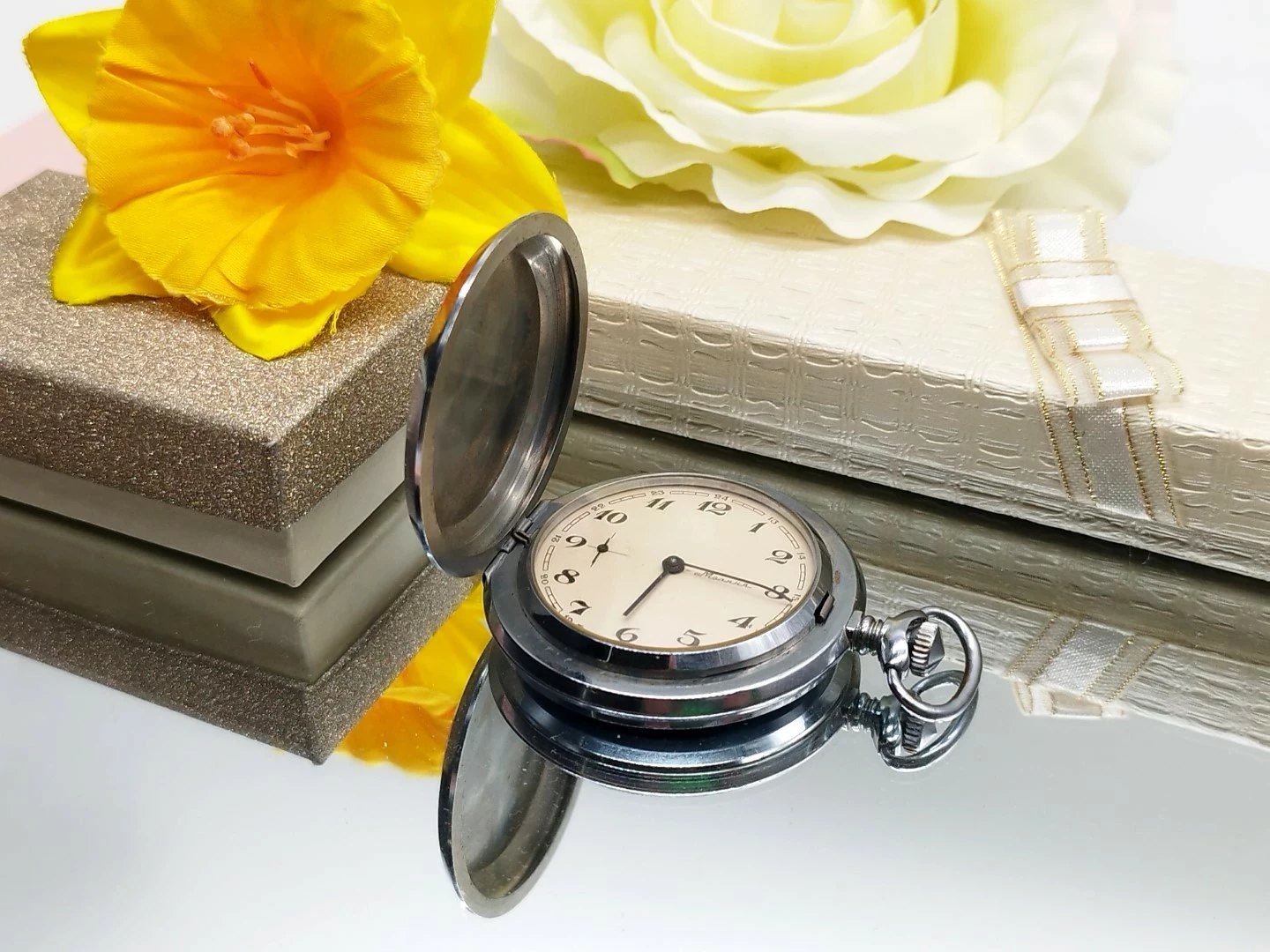 zegarek-kieszonkowy-molnija-glowna-9-walbrzych-sj