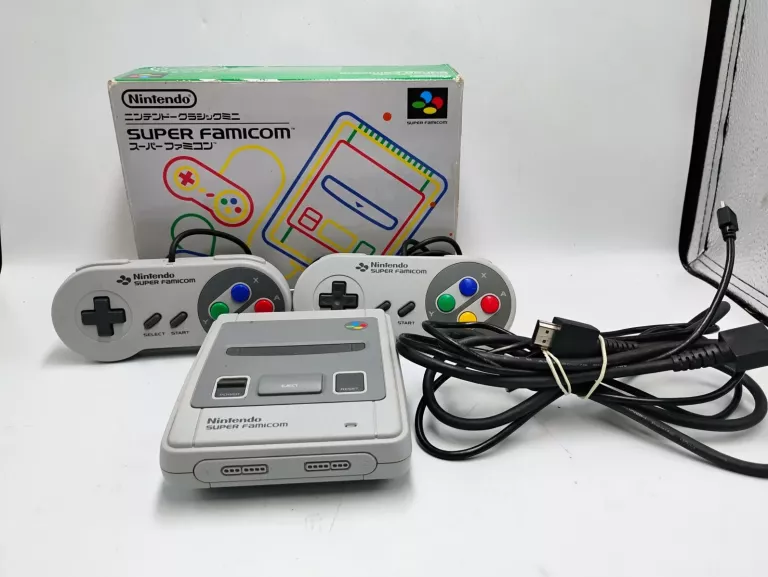 KONSOLA NINTENDO CLASSIC MINI SUPER FAMICOM (SNES)