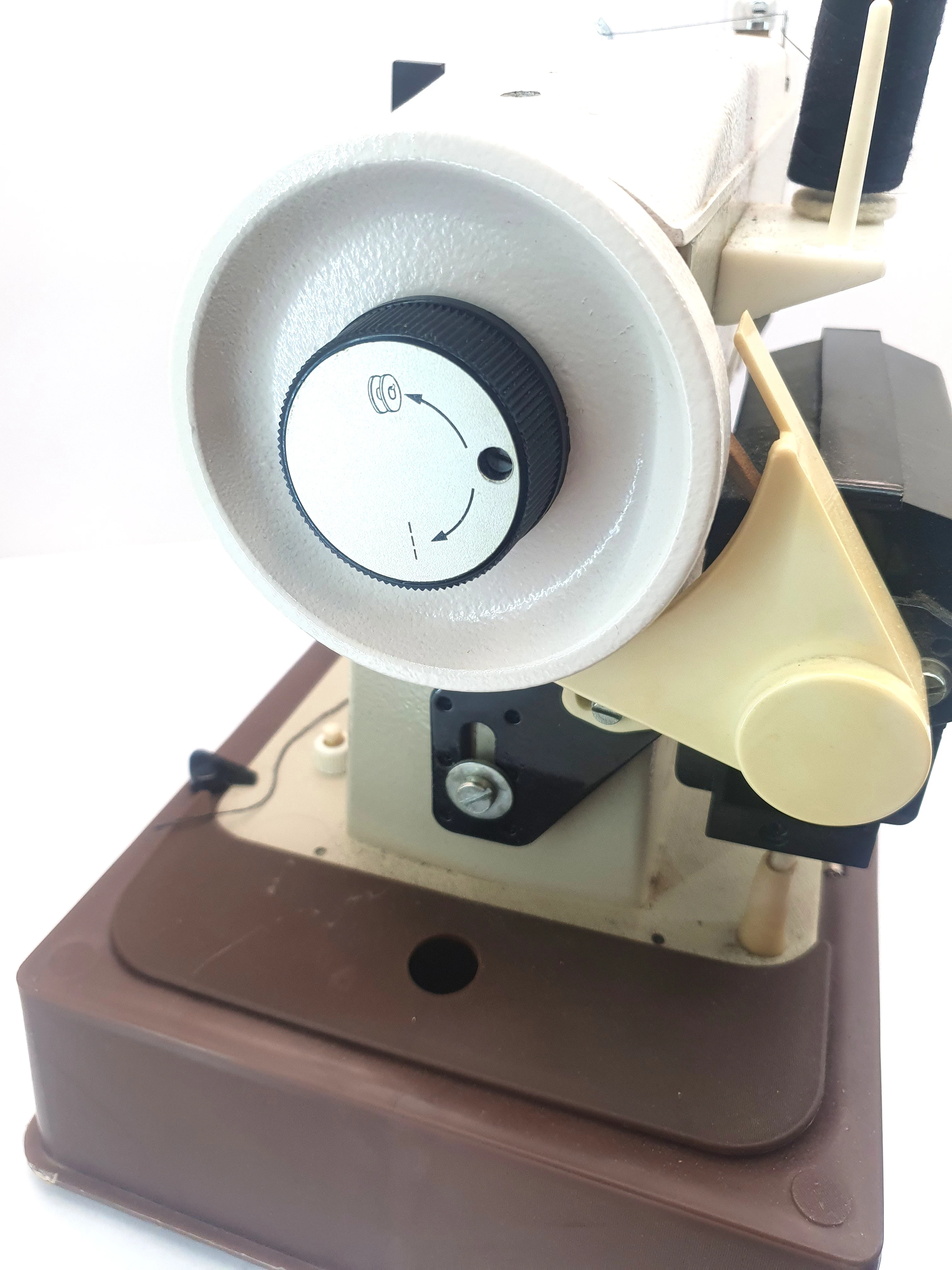 maszyna-do-szycia-lucznik-tur-2-komplet-stan-nie-wymaga-renowacji