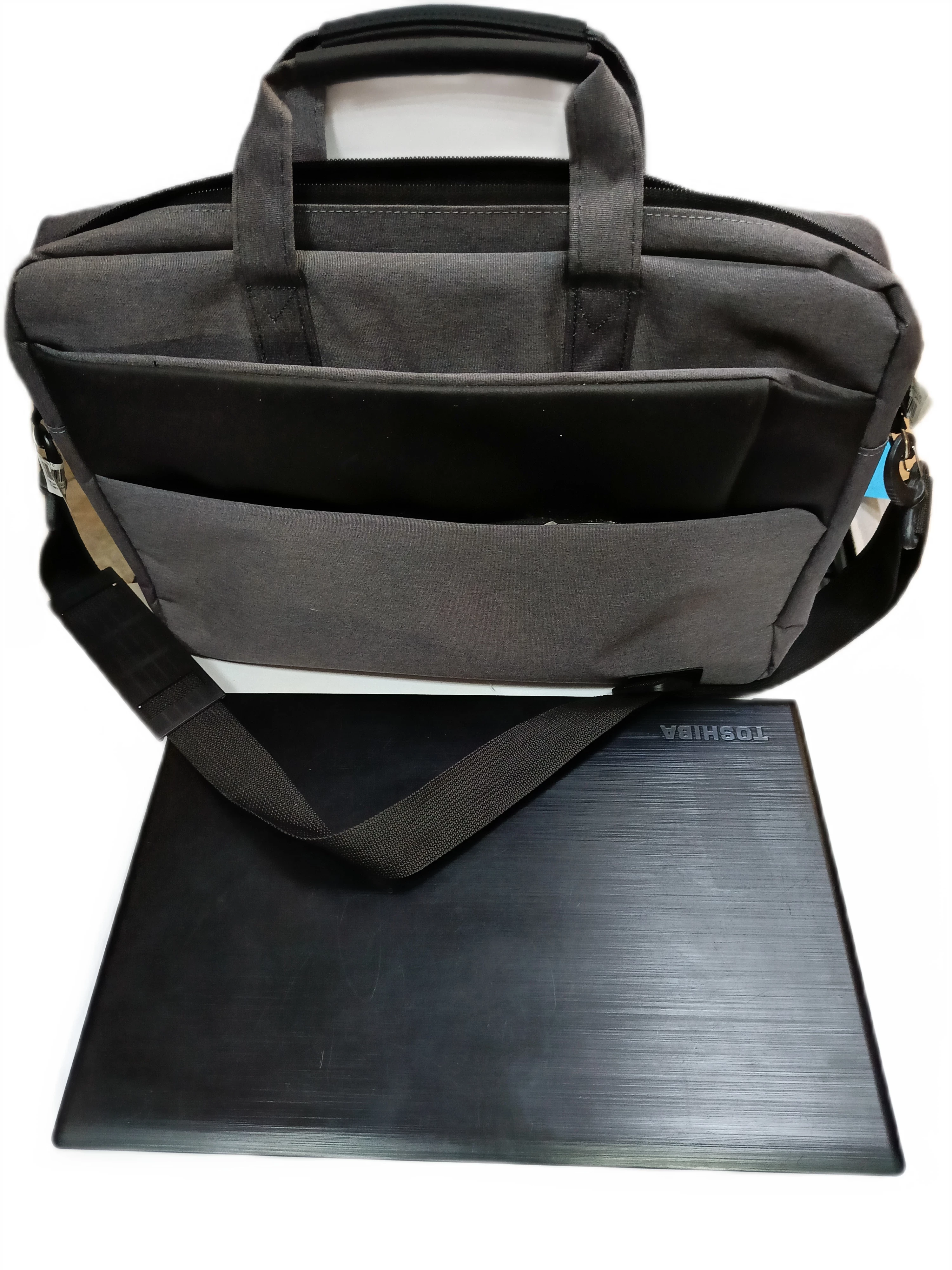 laptop-toshiba-satellite-pro-r50-c-series-przekatna-ekranu-1560