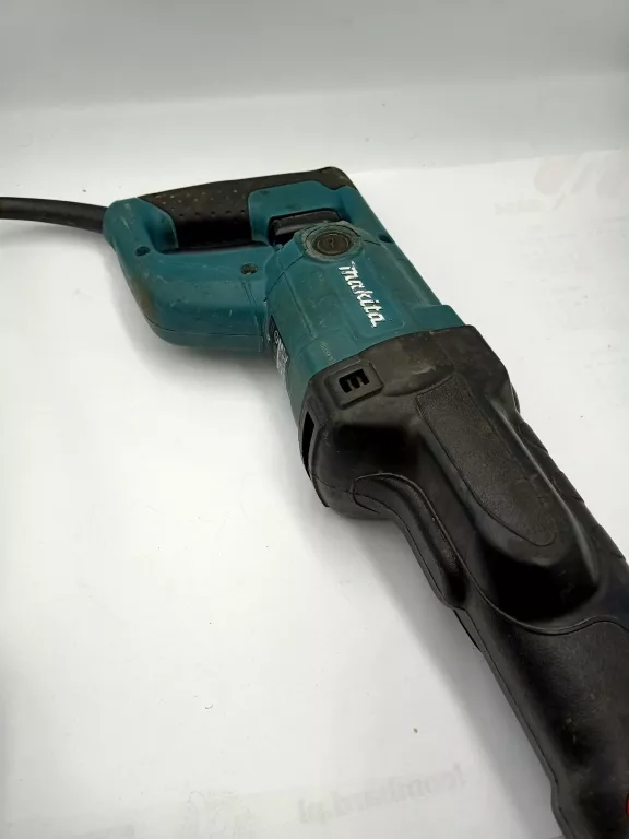 pila-szablasta-makita-jr3050t-ean-gtin-0088381061407