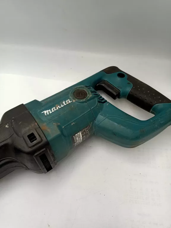 pila-szablasta-makita-jr3050t-marka-makita