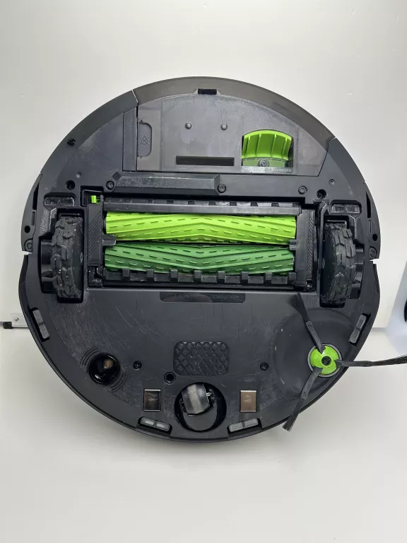 ROBOT SPRZĄTAJĄCY ODKURZAJĄCO-MOPUJĄCY IROBOT ROOMBA COMBO J7 DOW. ZAK!