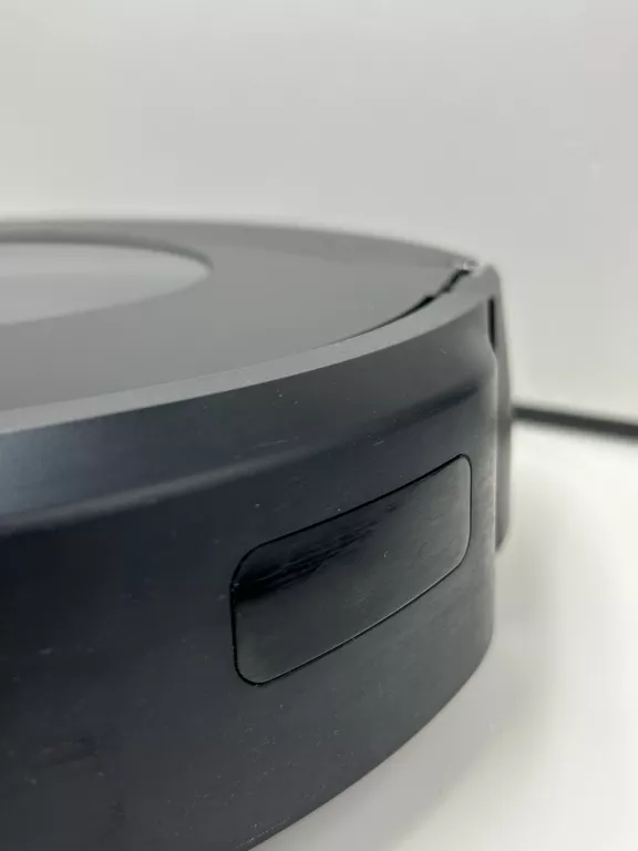 ROBOT SPRZĄTAJĄCY ODKURZAJĄCO-MOPUJĄCY IROBOT ROOMBA COMBO J7 DOW. ZAK!