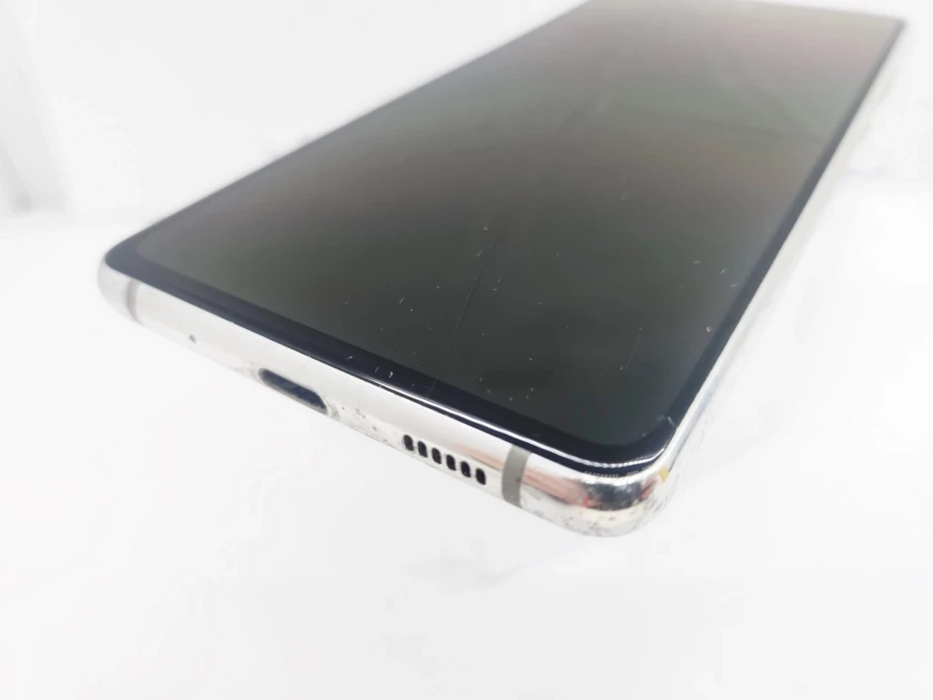 telefon-samsung-galaxy-s20-fe-typ-smartfon