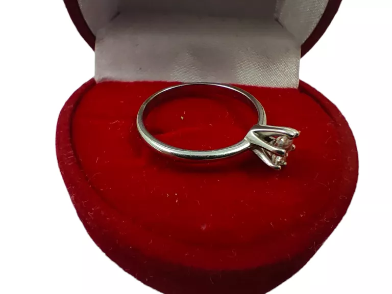 srebrny-pierscionek-925-marka-inna-marka