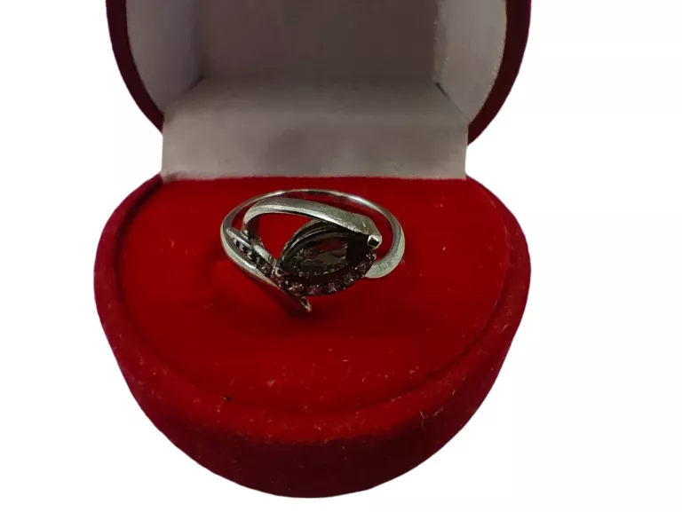 srebrny-pierscionek-925-stan-uzywany