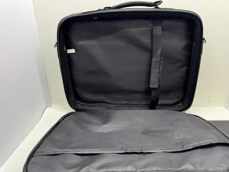 LAPTOP DELL P75F + TORBA+ZASILACZ