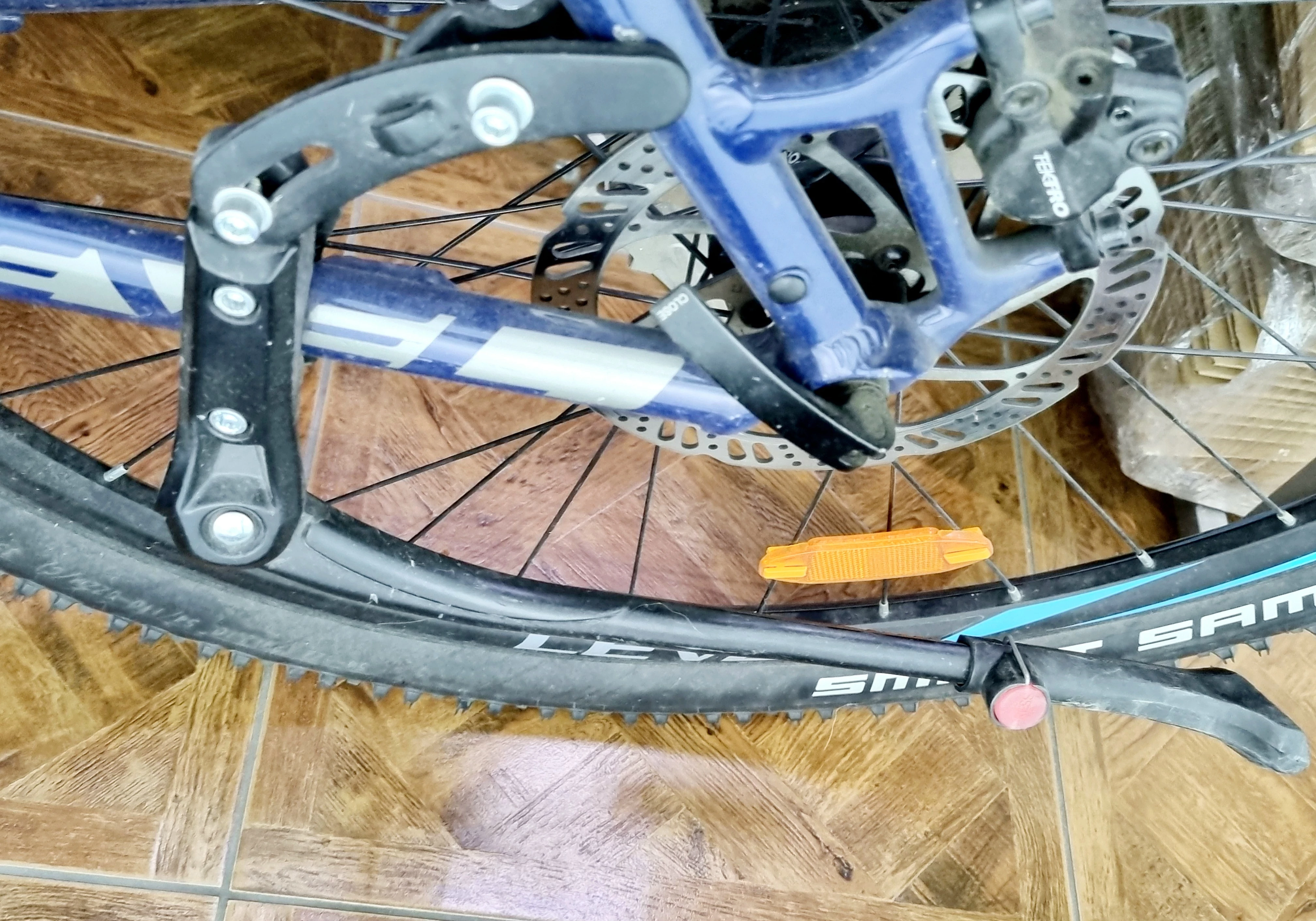 rower-mtb-xc-kross-level-20-29-rama-m-niebieski-plec-130411-1030181