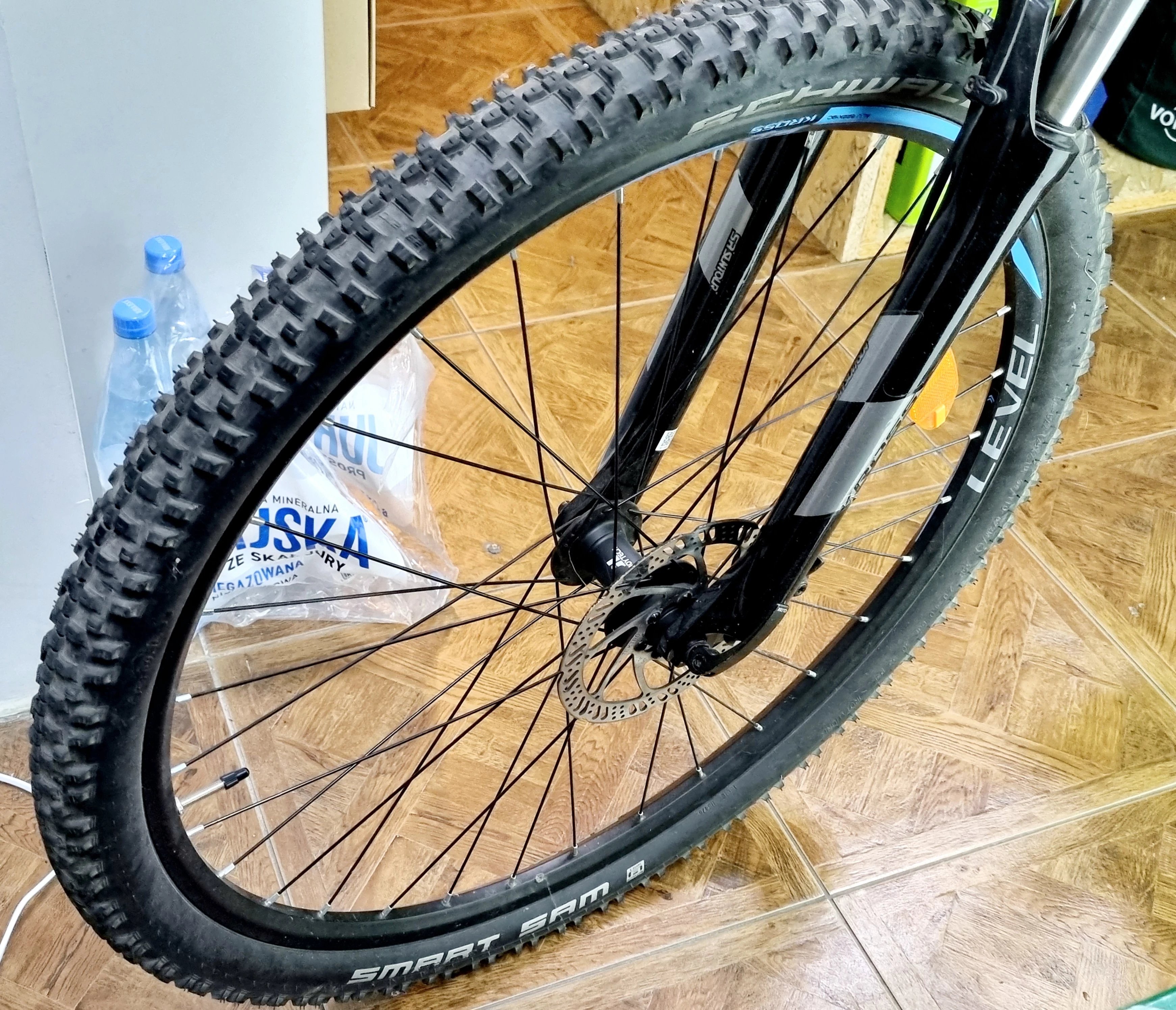 rower-mtb-xc-kross-level-20-29-rama-m-niebieski-material-ramy-179-1