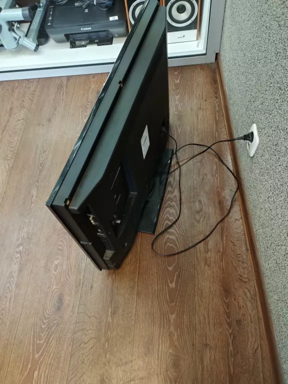TELEWIZOR SHARP AQUOS LC-32D65E + PILOT