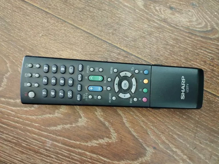 TELEWIZOR SHARP AQUOS LC-32D65E + PILOT