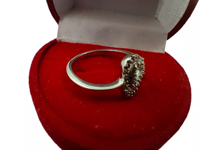 srebrny-pierscionek-925-marka-inna-marka