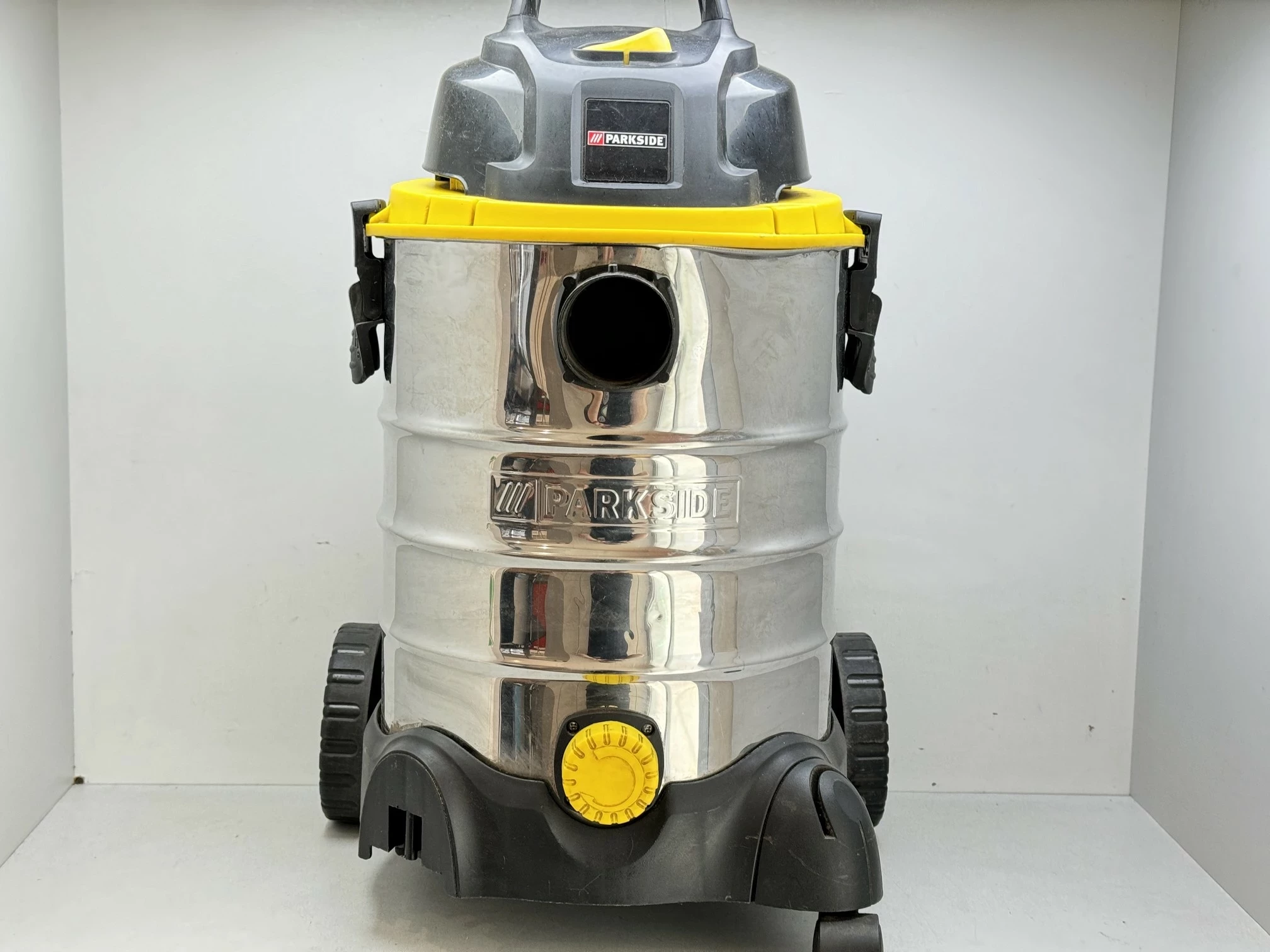 odkurzacz-warsztatowy-parkside-pnts-23-e-wolnosci-336-zabrze-sj