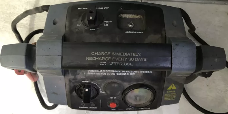 URZĄDZENIE ROZRUCHOWE APA 16524 POWERPACK 1500/900