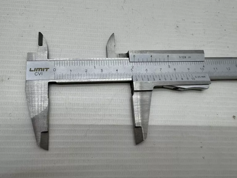 SUWMIARKA ANALOGOWA LIMIT 26700302 150MM