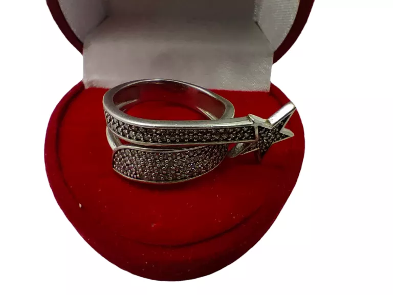 srebrny-pierscionek-925-stan-uzywany