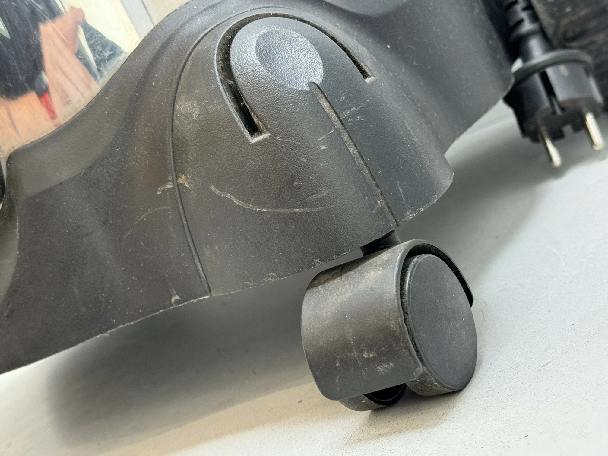 odkurzacz-warsztatowy-parkside-pnts-23-e-maksymalna-moc-1400