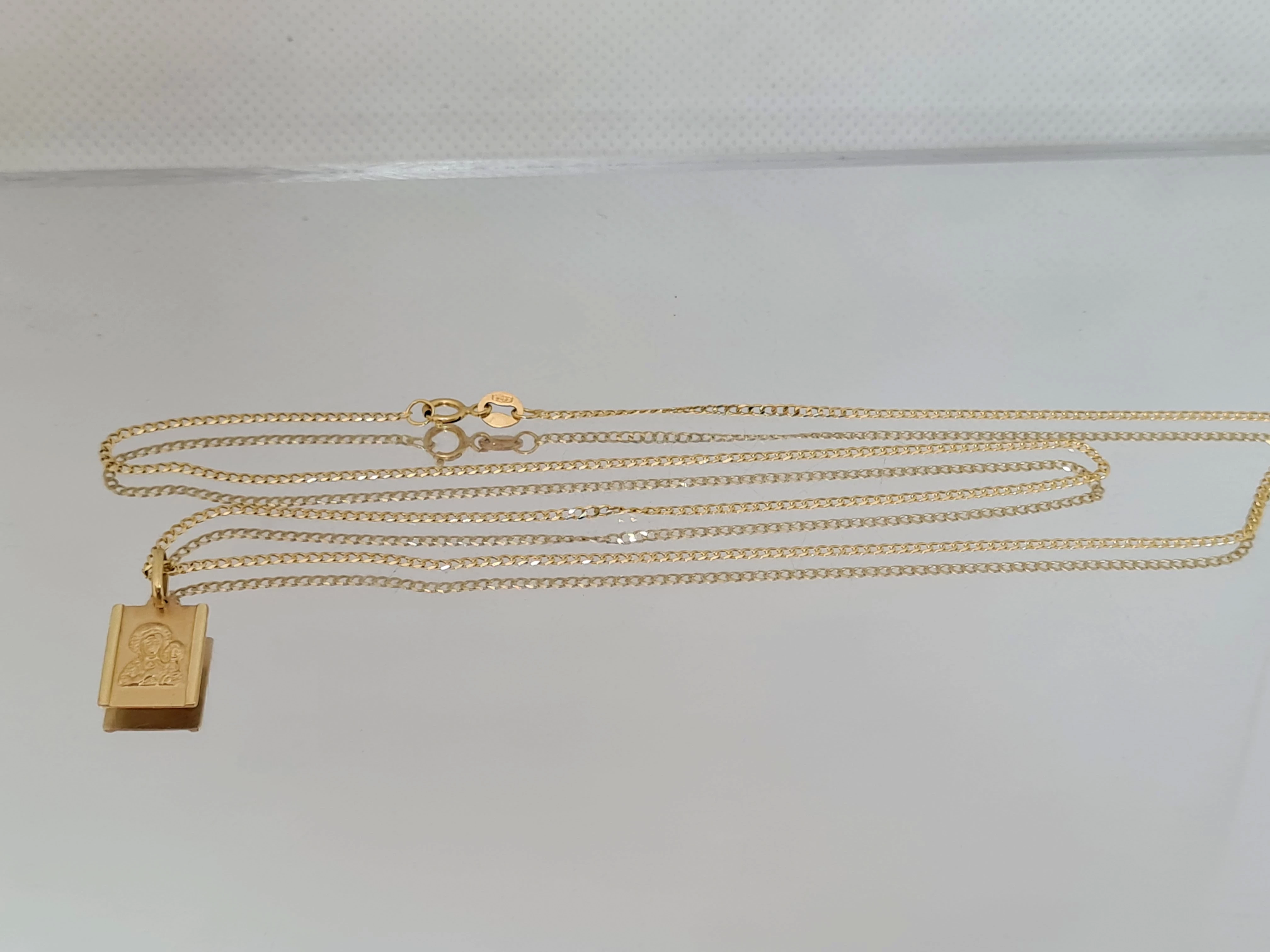 zloty-lancuszek-z-medalikiem-585-splot-pancerka