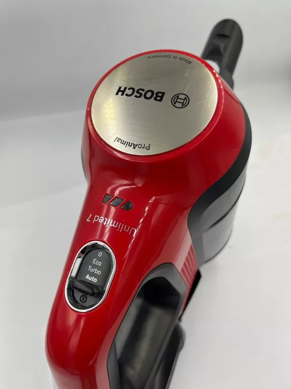 ODKURZACZ BOSCH UNLIMITED 7 PROANIMAL KOMPLET