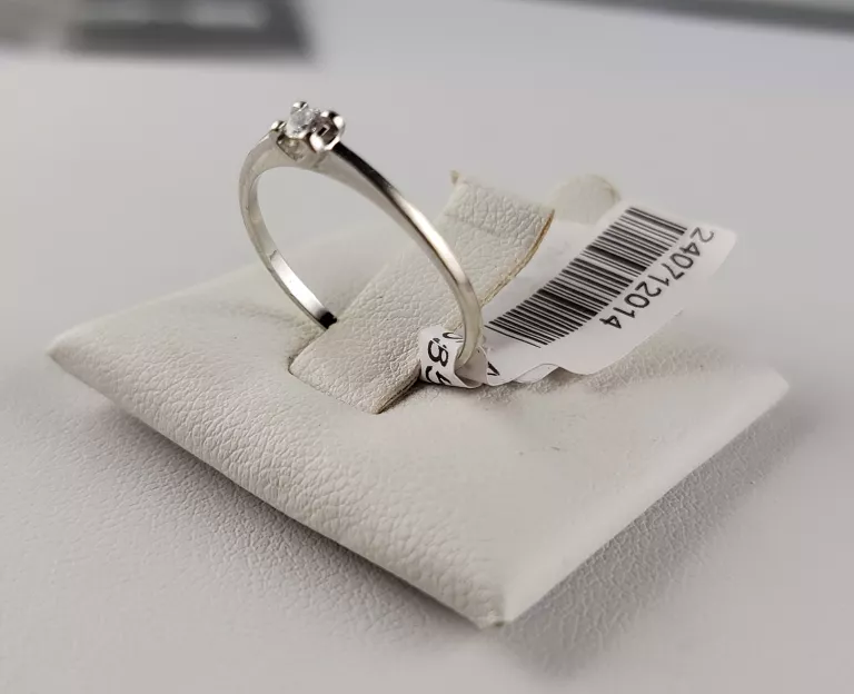 zloty-pierscionek-101g-585-1x-brylanty-kamien-17088-524288