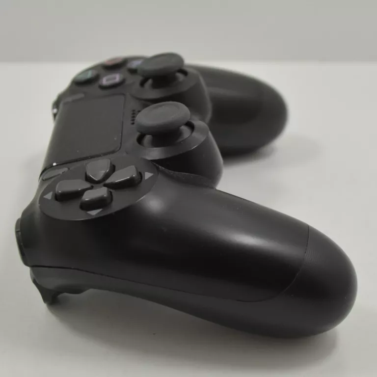 KONSOLA SONY PS4 SLIM CUH-2216B 1TB