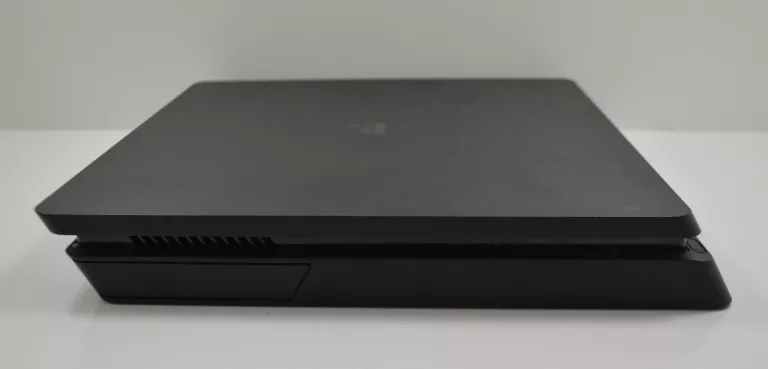 KONSOLA SONY PS4 SLIM CUH-2216B 1TB