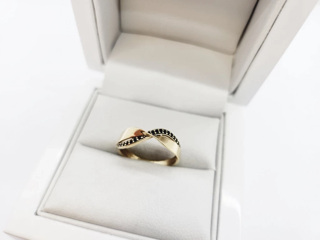 zloty-pierscionek-schubert-585-18g-r11-stan-uzywany