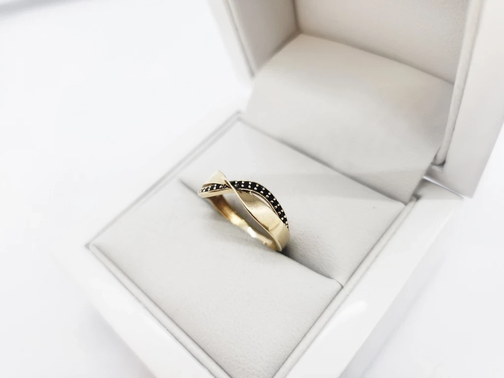 zloty-pierscionek-schubert-585-18g-r11-kamien-bez-kamienia