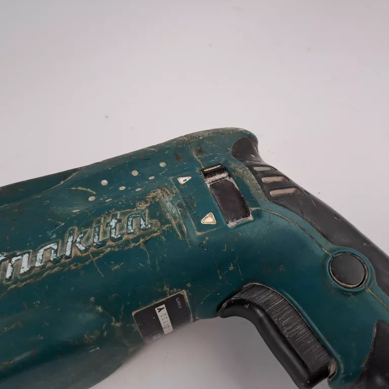 MŁOTOWIERTARKA MAKITA HR2470
