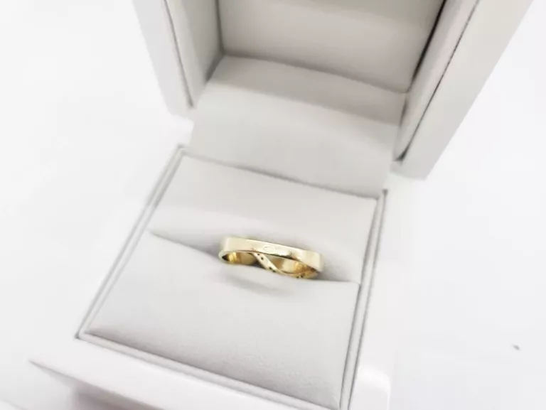 zloty-pierscionek-schubert-585-18g-r11-cechy-brak