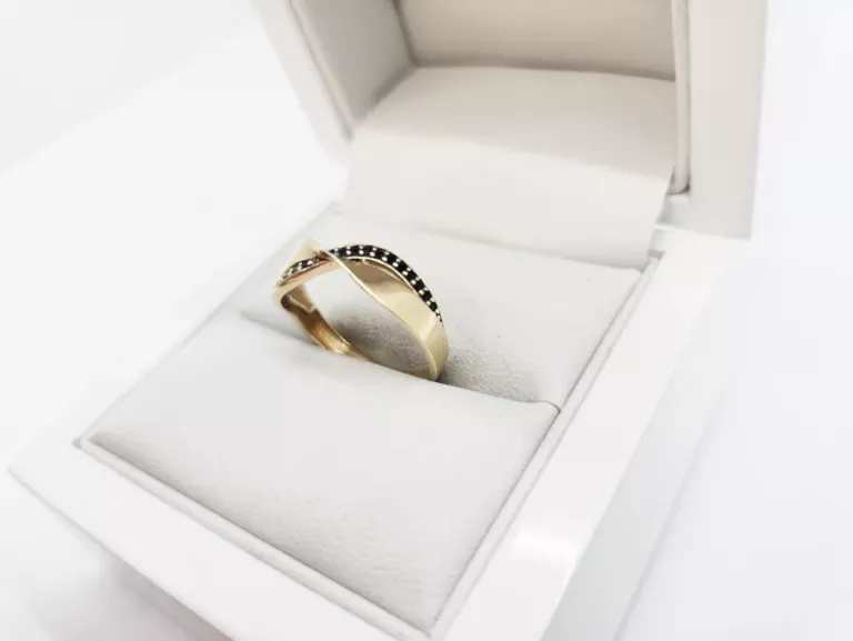 zloty-pierscionek-schubert-585-18g-r11-marka-bez-marki