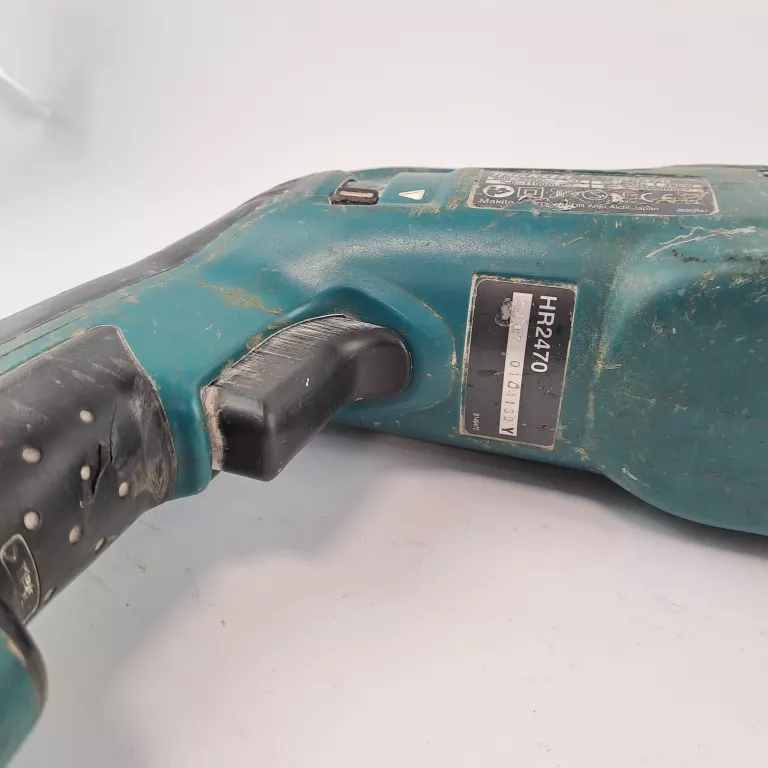 MŁOTOWIERTARKA MAKITA HR2470