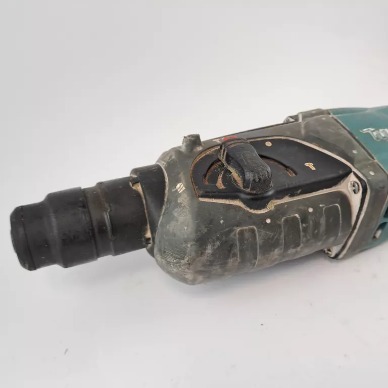 MŁOTOWIERTARKA MAKITA HR2470
