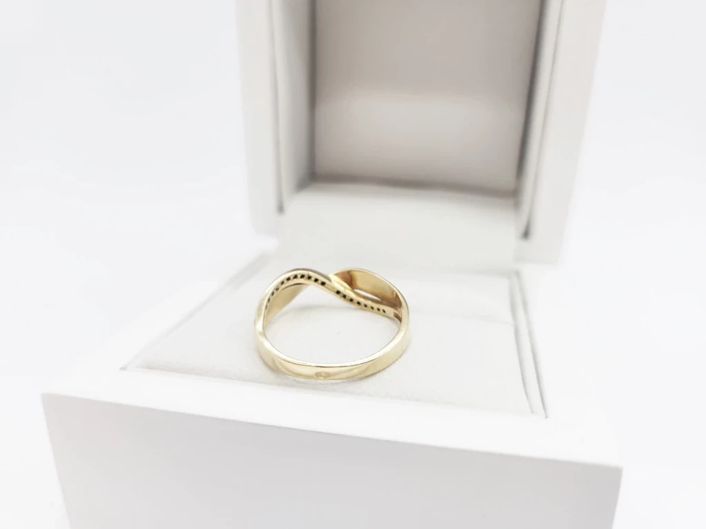 zloty-pierscionek-schubert-585-18g-r11-kolor-dominujacy-zloty