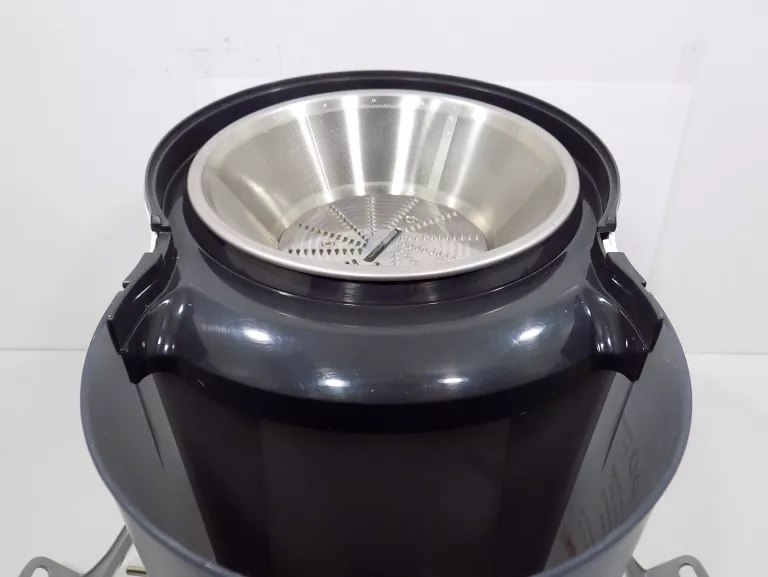 sokowirowka-bosch-vitajuice-2-mes25a0-zestaw-moc-700